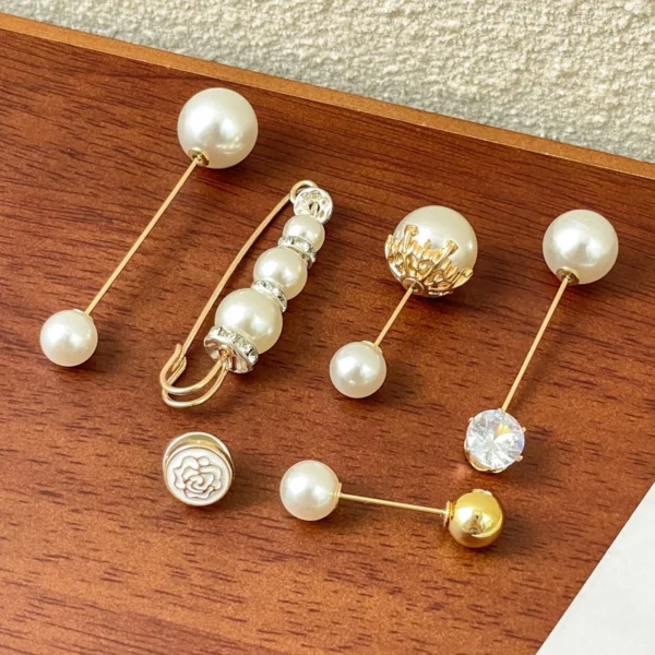 running Light Brooch Women Summer Tight Waist Adjusting Skirt Pin Fixed Clothes