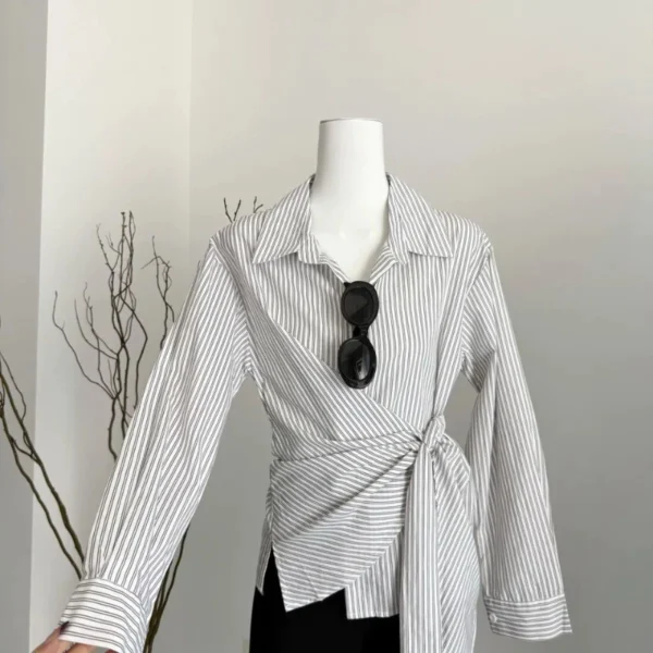 Korean Style Waist Controlled Lace up Loose Striped Shirt Women Unique Elegant Long Sleeve Shirt Blouse Women