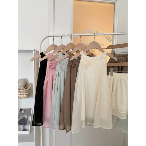 Lady silk chiffon off the shoulder blouse set with halter neck with 2 layer flared skirt detachable flower brooch women outfit